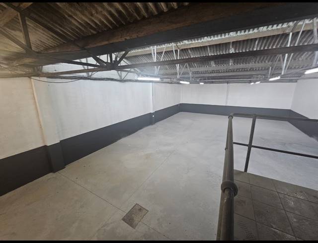 360M² WAREHOUSE TO LET IN EPPING INDUSTRIAL
